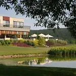 Golf Club Hotel 4*