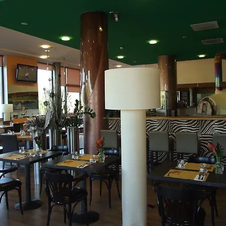 酒店 Golf Club 贝龙