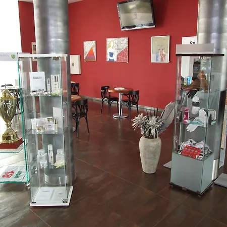 فندق Golf Club 4*