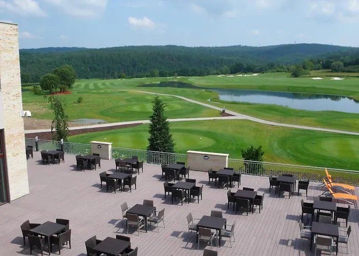 فندق Golf Club 4*